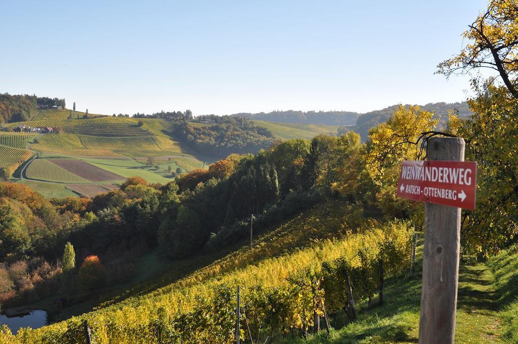 Bed and Breakfast Weingut Koegl à Ratsch an der Weinstraße Extérieur photo